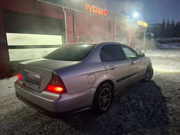2004 Chevrolet Evanda, серебристый, 299000 рублей - вид 8