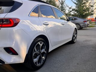 2018 Kia Ceed III, белый, 1350000 рублей, вид 4