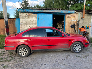2000 Volkswagen Passat B5, красный, 350000 рублей, вид 2