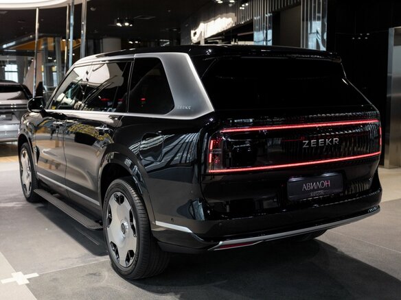 2025 Zeekr 9X 70 kWh, чёрный - вид 5