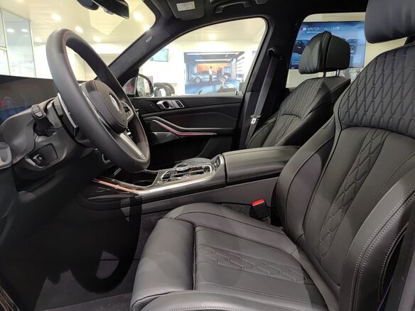 2025 BMW X7 40d I (G07) Рестайлинг, чёрный, 16900000 рублей - вид 15