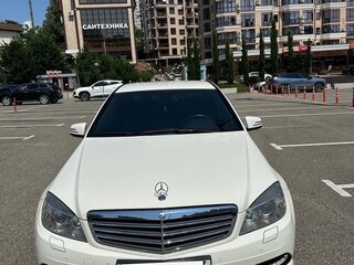 2011 Mercedes-Benz C-Класс 180 BlueEFFICIENCY III (W204), белый, 1300000 рублей, вид 1