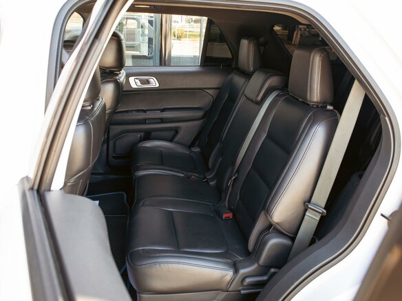 2014 Ford Explorer V, белый, 1365000 рублей - вид 17