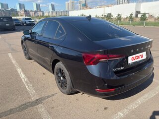 2021 Skoda Octavia IV (A8), чёрный, 2320000 рублей, вид 5