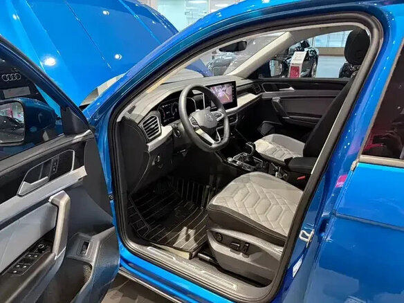 2022 Volkswagen Tayron I, синий - вид 13