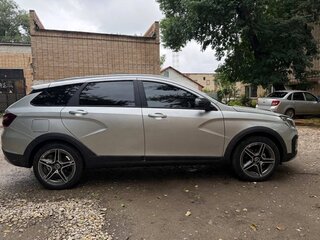 2024 Lada (ВАЗ) Vesta SW Cross I Рестайлинг (NG), серебристый, 2250000 рублей, вид 2