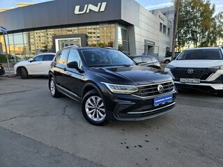 2020 Volkswagen Tiguan II Рестайлинг, чёрный, 2850000 рублей, вид 3