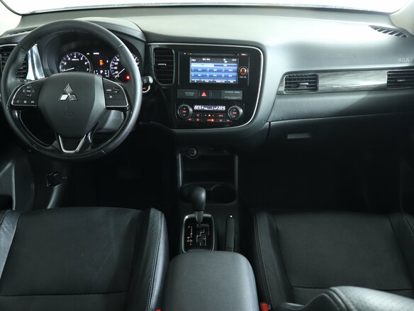 2016 Mitsubishi Outlander III Рестайлинг 2, белый, 1849000 рублей - вид 22