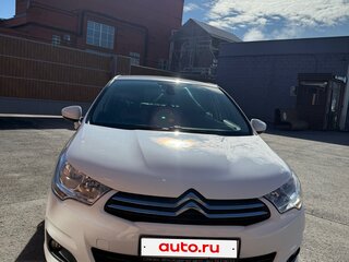 2012 Citroen C4 II, белый, 700000 рублей, вид 3