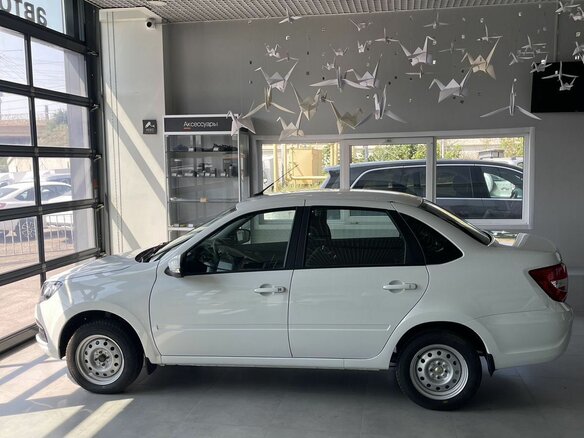 2026 Lada (ВАЗ) Granta I Рестайлинг, белый, 987000 рублей - вид 1