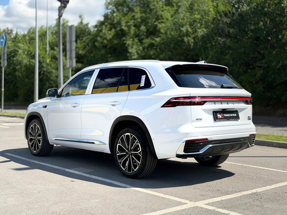 2026 Geely Monjaro (Xingyue L) I Рестайлинг 2 (China Market), белый, 4290000 рублей - вид 6