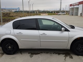 2008 Renault Megane II Рестайлинг, серый, 380000 рублей, вид 4