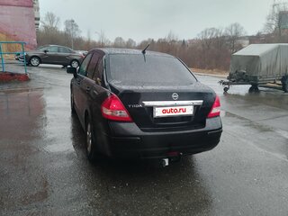 2011 Nissan Tiida I Рестайлинг, чёрный, 650000 рублей, вид 4