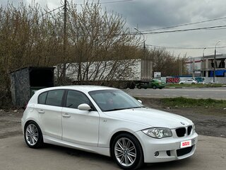 2007 BMW 1 серии 120i I (E81/E82/E87/E88) Рестайлинг, белый, 750000 рублей, вид 5