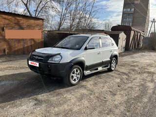 2009 Hyundai Tucson I, белый, 899000 рублей, вид 1