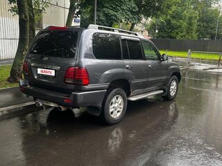 2005 Toyota Land Cruiser 100 Series Рестайлинг 1, серый, 2150000 рублей, вид 3