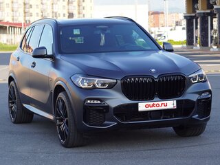 2021 BMW X5 M50i IV (G05/G18), серый, 9499000 рублей, вид 4