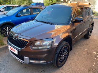 2015 Skoda Yeti I Рестайлинг, коричневый, 1350000 рублей, вид 2