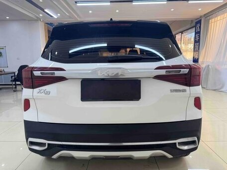 2023 Kia KX3, белый, 1632000 рублей, вид 5