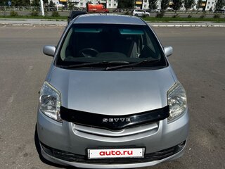 2009 Toyota Passo Sette, серебристый, 685000 рублей, вид 1