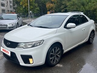 2013 Kia Cerato Koup II, белый, 750000 рублей, вид 1