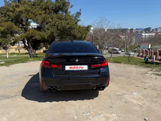 2021 BMW 5 серии 530e VII (G30/G31/G38) Рестайлинг, синий, 4500000 рублей, вид 5