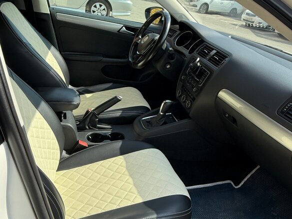 2015 Volkswagen Jetta VI Рестайлинг, белый, 750000 рублей - вид 7