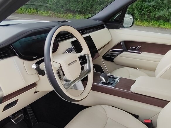 2022 Land Rover Range Rover P530 MHEV Long V, белый, 19800000 рублей - вид 6
