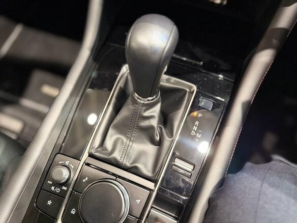 2023 Mazda 3 IV (BP), синий, 1550000 рублей - вид 13