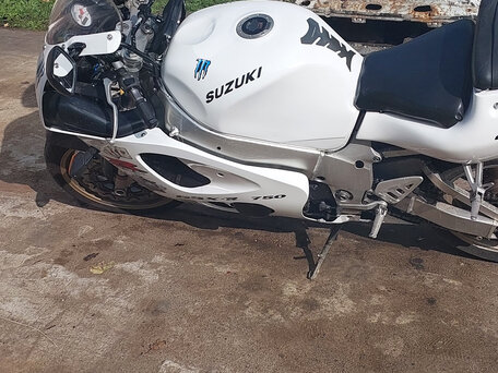 1998 Suzuki GSX-R 750, белый, 225000 рублей, вид 3