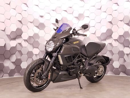 2011 Ducati Diavel Carbon, чёрный, 749000 рублей, вид 2