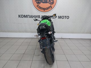 2022 Kawasaki Ninja 650, зелёный, 849000 рублей, вид 4