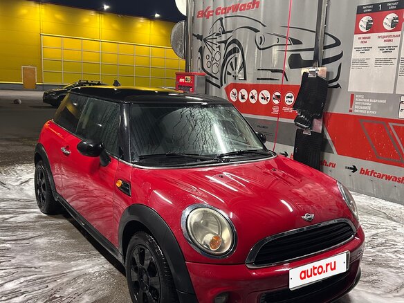 2012 Mini Hatch One II (R56) Рестайлинг, красный, 899000 рублей - вид 1