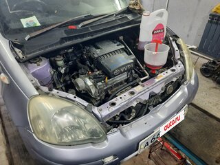 2003 Toyota Vitz I (P10), фиолетовый, 380000 рублей, вид 4
