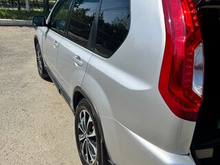 2011 Nissan X-Trail II Рестайлинг, серебристый, 1350000 рублей, вид 2