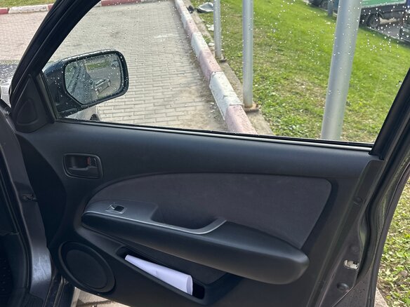 2004 Mitsubishi Outlander I, серый, 950000 рублей - вид 10