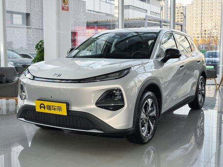 2026 Changan Qiyuan Q05 51.9 kWh II, серебристый, 2321000 рублей, вид 2