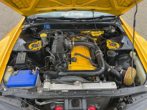 1993 Nissan Skyline VIII (R32), жёлтый - вид 32