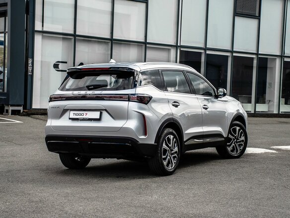 2025 Chery Tiggo 7L I, серебристый, 2950200 рублей - вид 1
