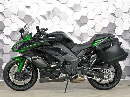 2022 Kawasaki Ninja 1000 SX, чёрный, 1199000 рублей, вид 4