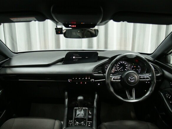 2019 Mazda 3 IV (BP), серый, 1500000 рублей - вид 24