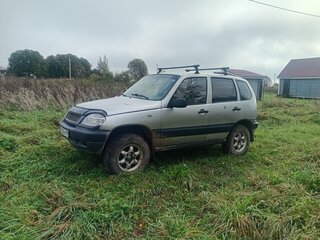2003 Chevrolet Niva I, серебристый, 170000 рублей, вид 1