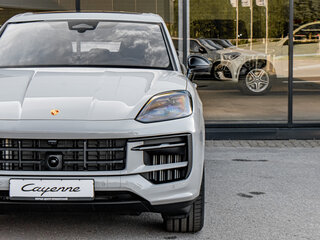 2026 Porsche Cayenne III Рестайлинг, серый, 19950000 рублей, вид 2