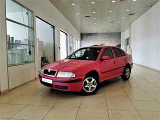 2001 Skoda Octavia I (A4) Рестайлинг, красный, 145150 рублей, вид 1