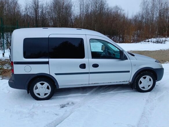 2009 Opel Combo C Рестайлинг, серебристый, 450000 рублей - вид 1