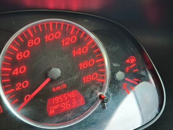 2002 Mazda Atenza I, синий, 560000 рублей - вид 10