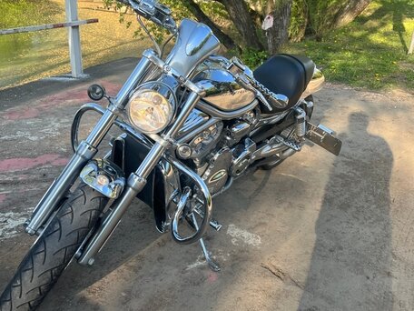 2003 Harley-Davidson V-Rod, серебристый, 1050000 рублей, вид 3