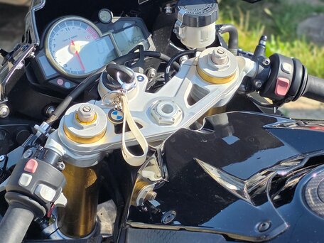 2010 BMW S 1000 RR, чёрный, 850000 рублей, вид 4