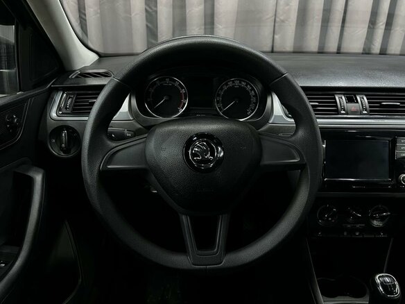 2018 Skoda Rapid I Рестайлинг, чёрный, 629900 рублей - вид 18