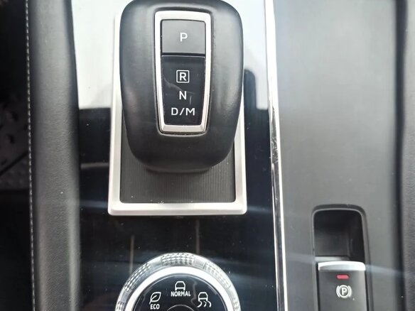 2021 Mitsubishi Outlander IV, серый, 3027000 рублей - вид 20